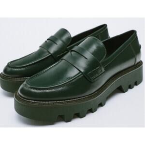 Zara Treaded Sole Loafers 39 9 Green Flats Leather Penny Prep Lug 90s Y2K